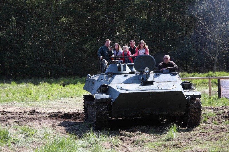 Majówka z cyklem imprez o charakterze militarnym w 