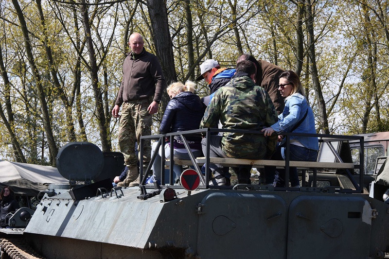 Majówka z cyklem imprez o charakterze militarnym w 