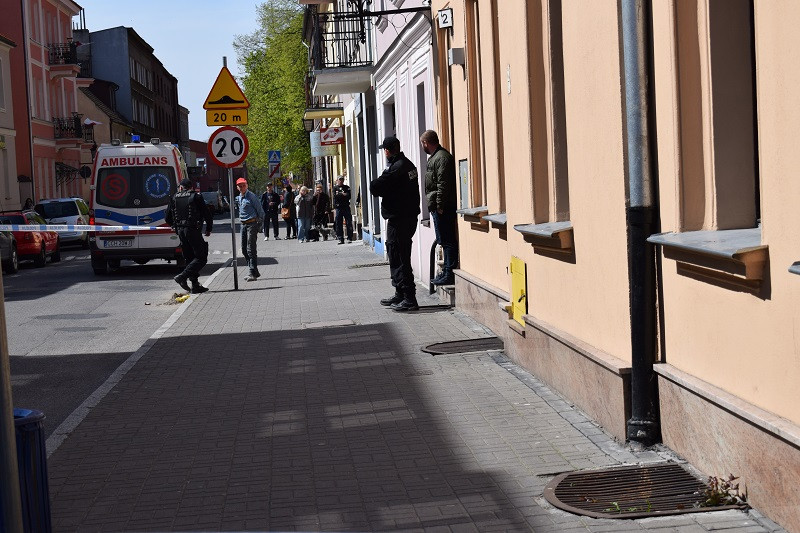 Sensacja z ostatniej chwili - PRAWDOPODOBNE POSTRZELENIE w kamienicy przy ul. Biskupiej 2