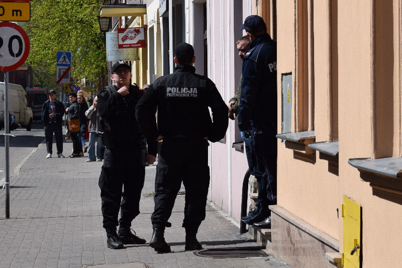 Sensacja z ostatniej chwili - PRAWDOPODOBNE POSTRZELENIE w kamienicy przy ul. Biskupiej 2