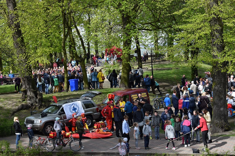 Zabawy w Dniu Flagi pod hasłem: 