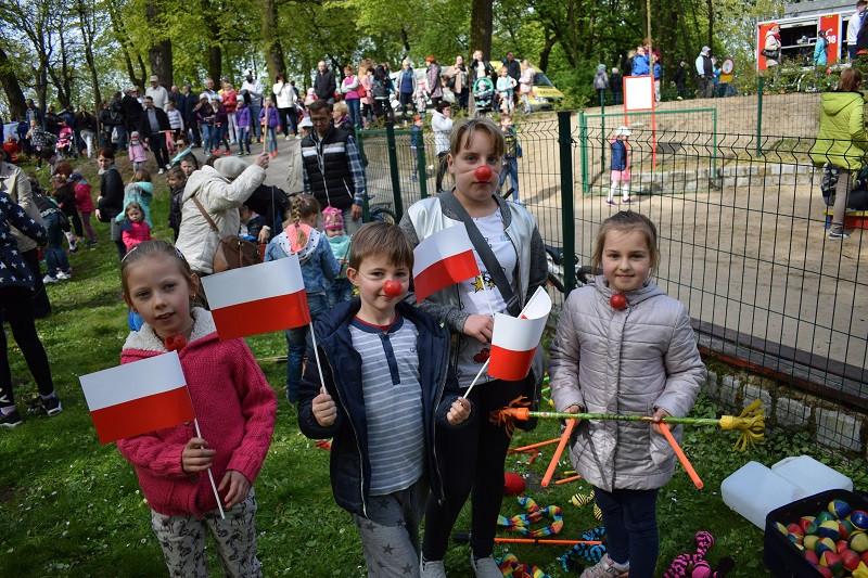 Zabawy w Dniu Flagi pod hasłem: 