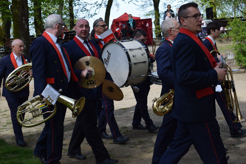 Zabawy w Dniu Flagi pod hasłem: 
