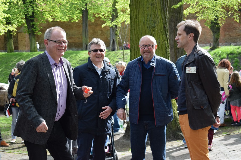 Zabawy w Dniu Flagi pod hasłem: 