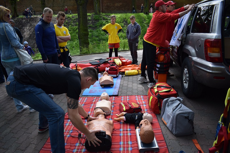 Zabawy w Dniu Flagi pod hasłem: 