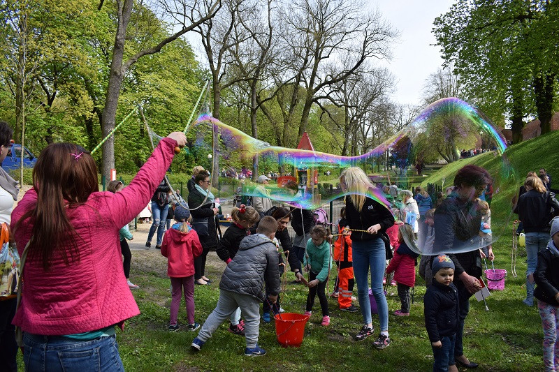 Zabawy w Dniu Flagi pod hasłem: 