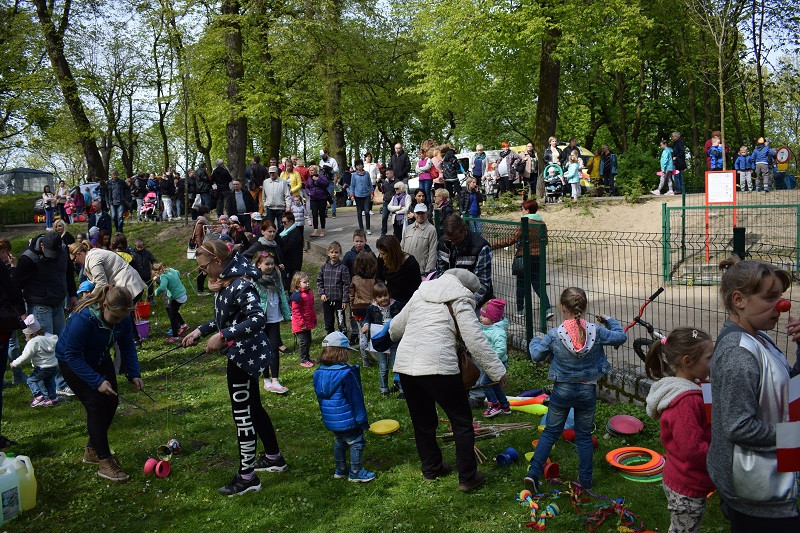 Zabawy w Dniu Flagi pod hasłem: 