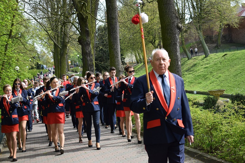 Zabawy w Dniu Flagi pod hasłem: 