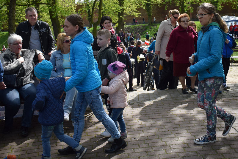 Zabawy w Dniu Flagi pod hasłem: 