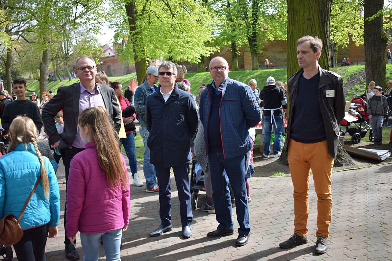 Zabawy w Dniu Flagi pod hasłem: 