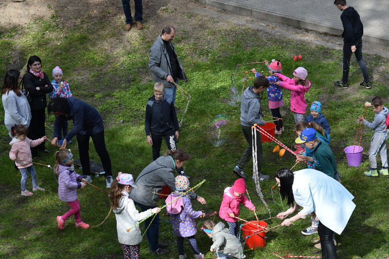 Zabawy w Dniu Flagi pod hasłem: 