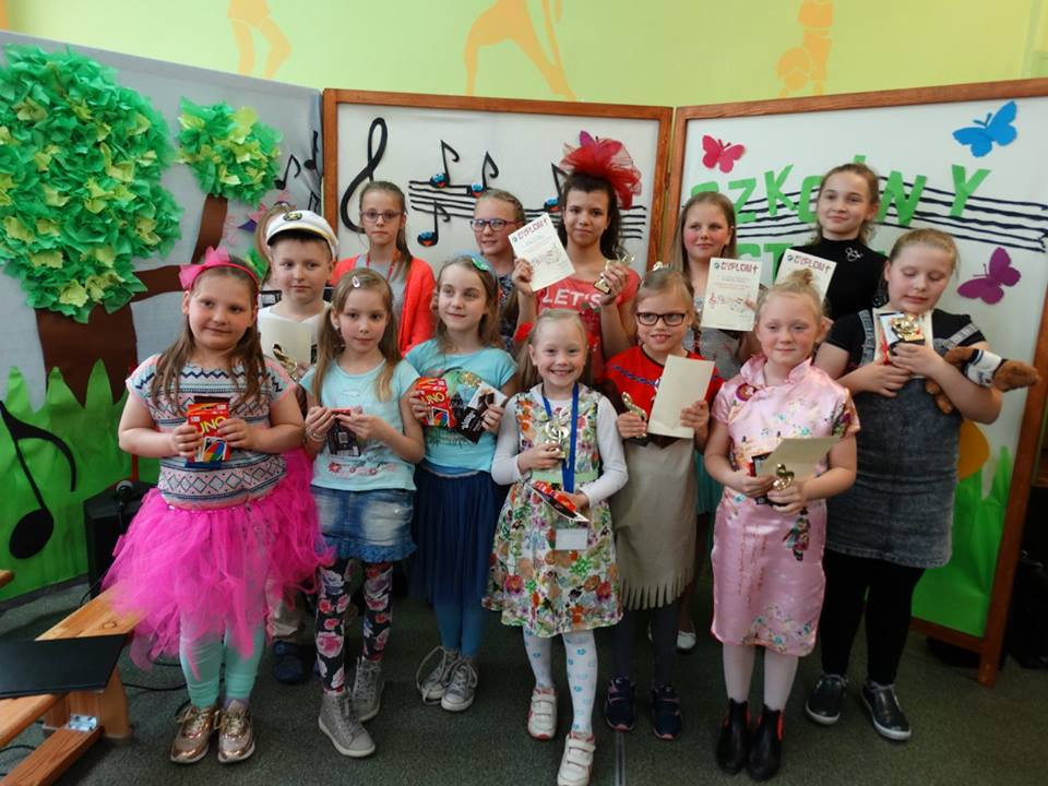 IV Szkolny Festiwal Piosenki 