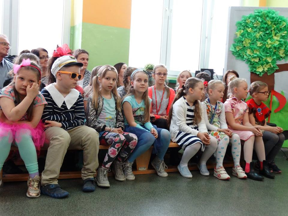 IV Szkolny Festiwal Piosenki 