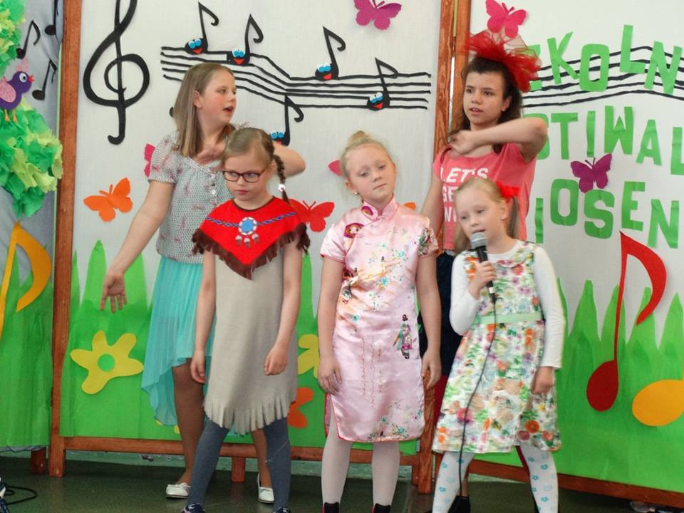 IV Szkolny Festiwal Piosenki 