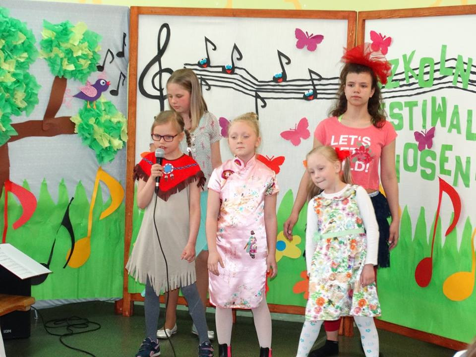 IV Szkolny Festiwal Piosenki 
