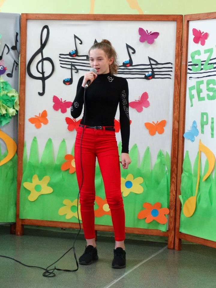 IV Szkolny Festiwal Piosenki 