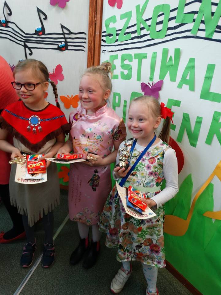 IV Szkolny Festiwal Piosenki 