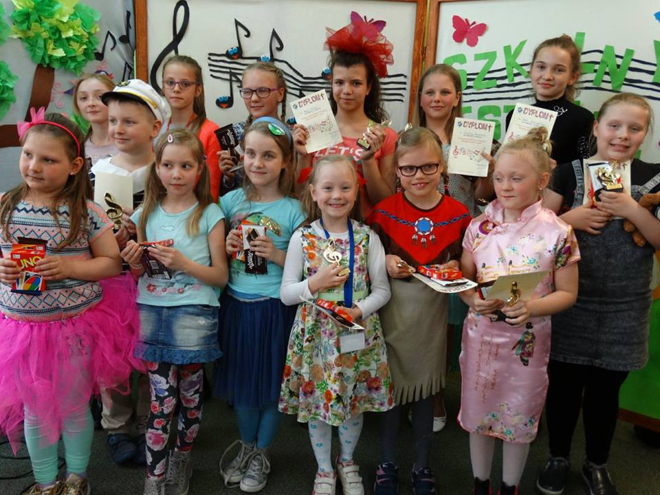 IV Szkolny Festiwal Piosenki 