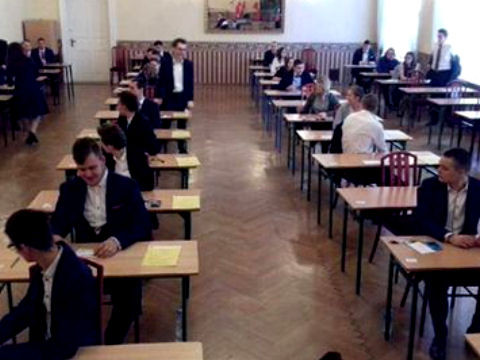 Trzymamy kciuki za kolejne egzaminy MATURZYSTÓW - język polski i matematyka już za nimi