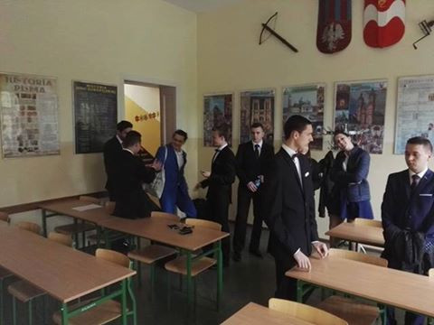 Trzymamy kciuki za kolejne egzaminy MATURZYSTÓW - język polski i matematyka już za nimi