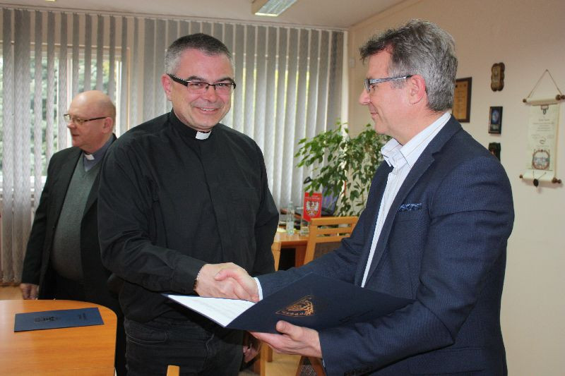 Dotacje z budżetu powiatu na ochronę zabytków