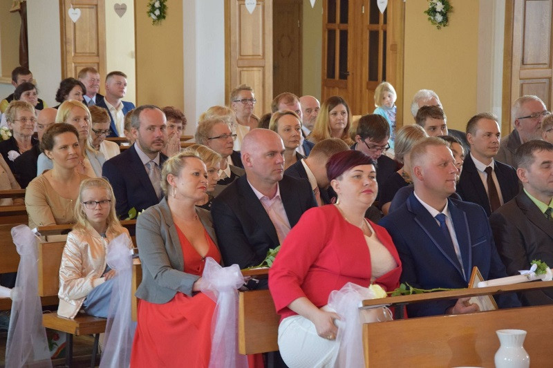 Historyczna Pierwsza Komunia Święta w Katolickiej Szkole Podstawowej