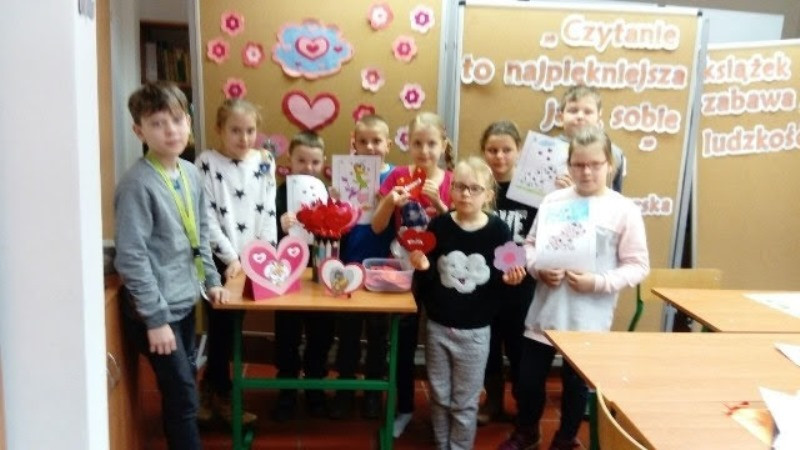 Podsumowanie I półrocza podczas apelu Samorządu Uczniowskiego SP2