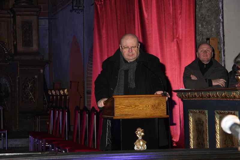 Klimatyczno-poetycki koncert Wolnej Grupy Bukowina w kościele W.N.M.P. 