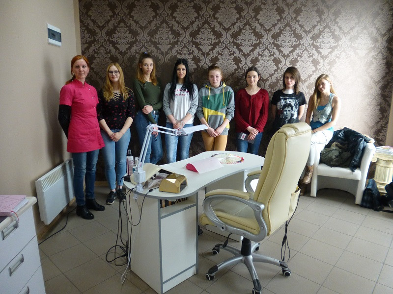 Kosmetyczka, dietetyk, fryzjer, stylista - warsztaty świata zawodów w OHP