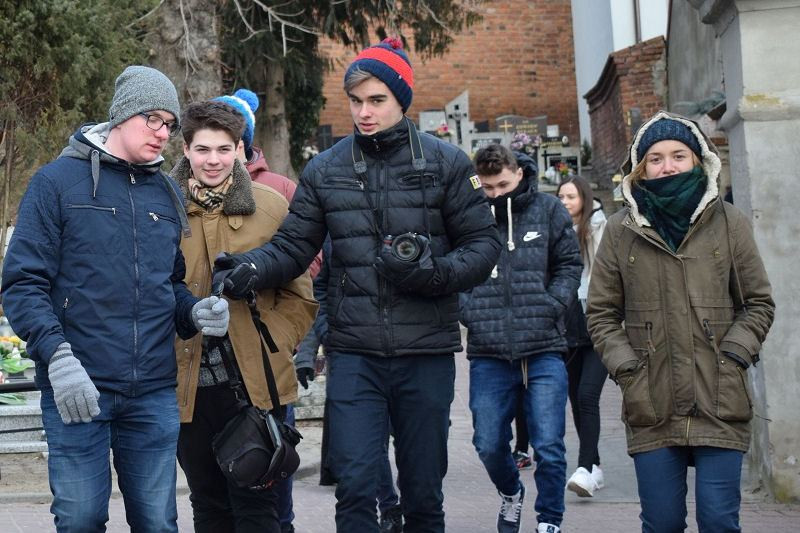 Apel pamięci Alfonsa Jarockiego - żołnierza wyklętego, który spoczywa na chełmińskim cmentarzu