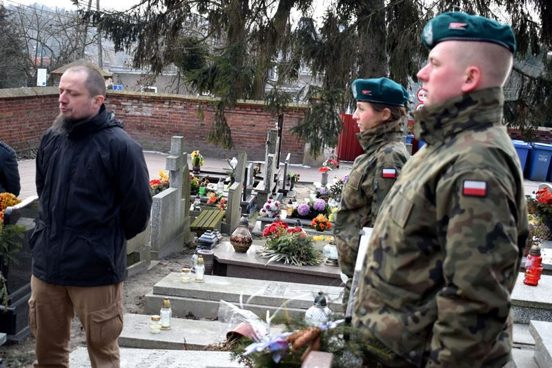 Apel pamięci Alfonsa Jarockiego - żołnierza wyklętego, który spoczywa na chełmińskim cmentarzu
