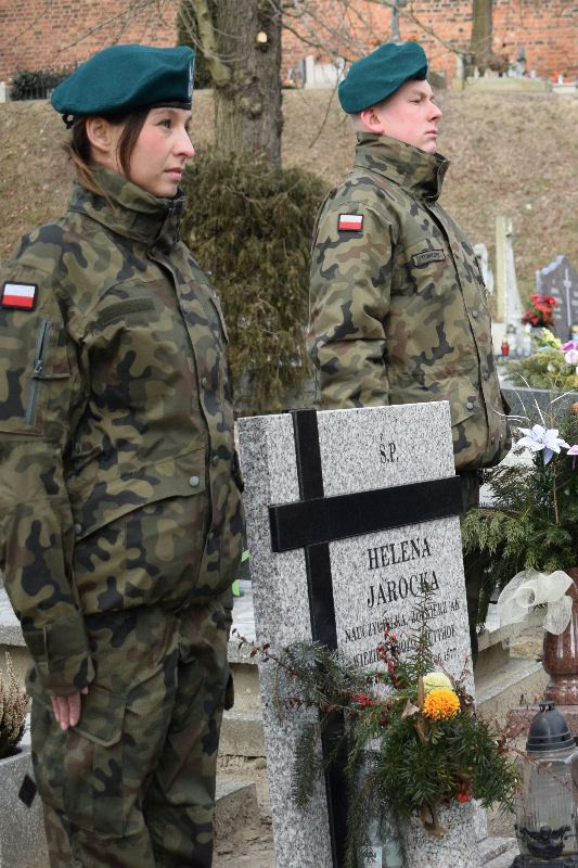 Apel pamięci Alfonsa Jarockiego - żołnierza wyklętego, który spoczywa na chełmińskim cmentarzu