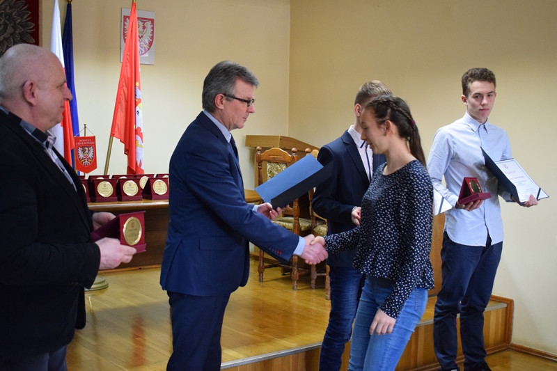 Relacja z wręczania nagród w kategorii ?Sportowiec Powiatu Chełmińskiego 2017?