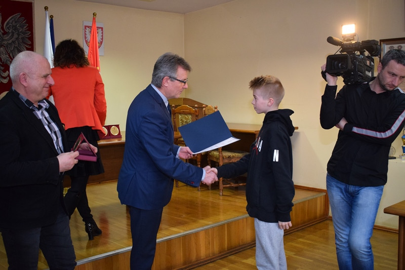 Relacja z wręczania nagród w kategorii ?Sportowiec Powiatu Chełmińskiego 2017?