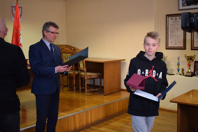 Relacja z wręczania nagród w kategorii ?Sportowiec Powiatu Chełmińskiego 2017?