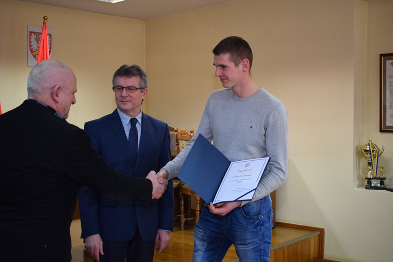 Relacja z wręczania nagród w kategorii ?Sportowiec Powiatu Chełmińskiego 2017?