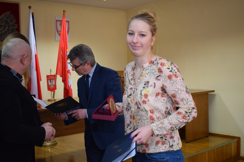 Relacja z wręczania nagród w kategorii ?Sportowiec Powiatu Chełmińskiego 2017?