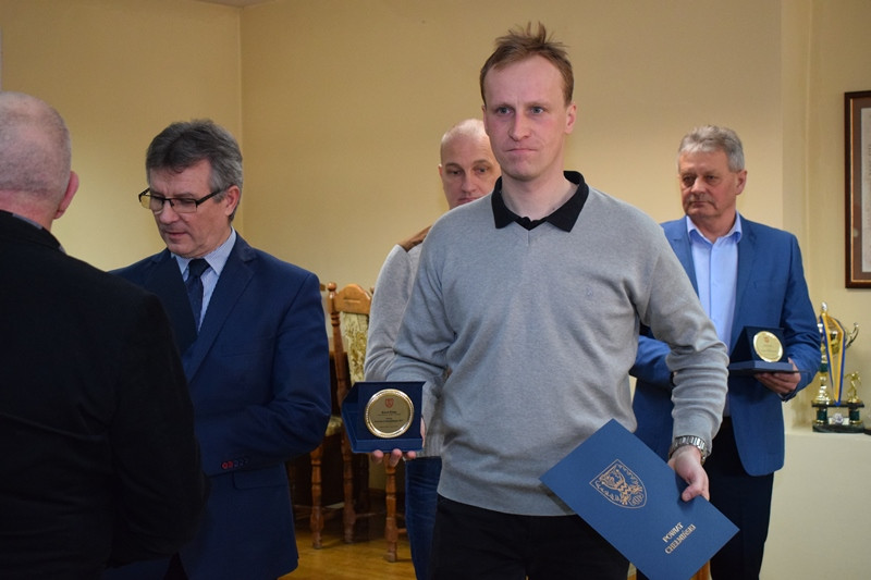 Relacja z wręczania nagród w kategorii ?Sportowiec Powiatu Chełmińskiego 2017?