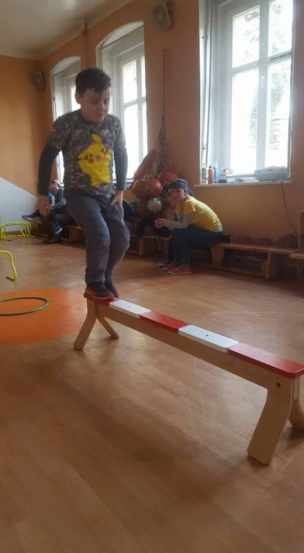 Trening młodych sportowców ze Specjalnego Ośrodka Szkolno-Wychowawczego