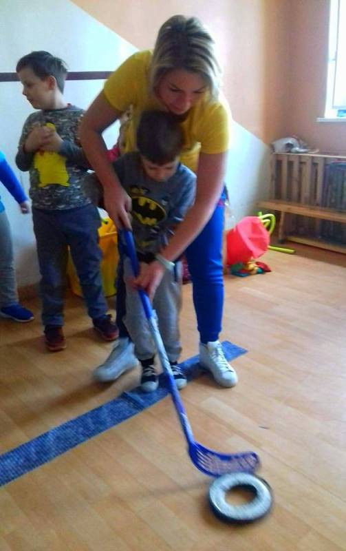 Trening młodych sportowców ze Specjalnego Ośrodka Szkolno-Wychowawczego
