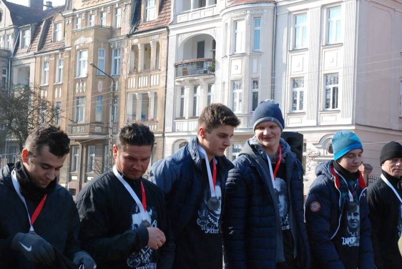 Reprezentanci ZSO nr 1 i ZS nr 2 w Biegu Pamięci Żołnierzy Wyklętych