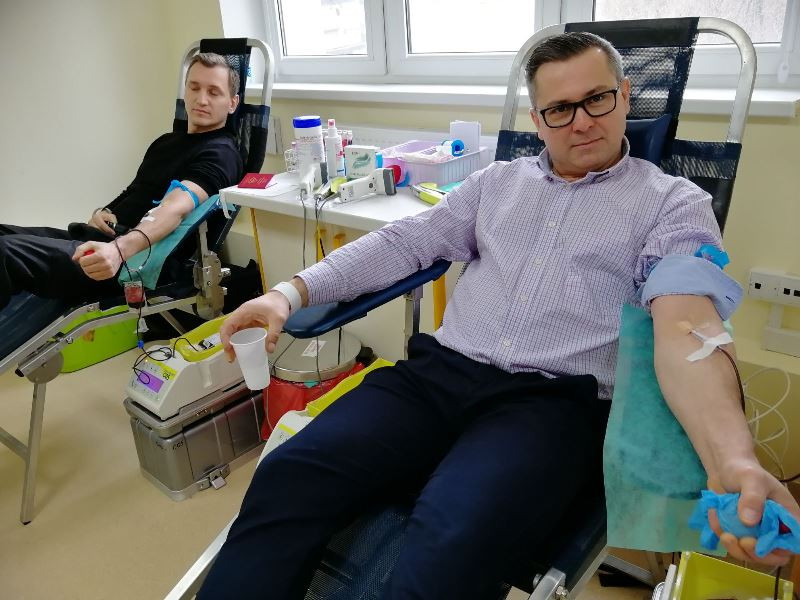 Funkcjonariusze Policji, Straży Pożarnej oraz Wojskowi z Chełmna oddali krew w ramach akcji  ?SpoKREWnieni służbą?