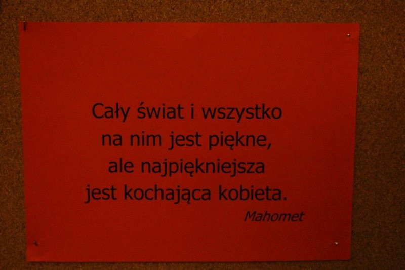 Relacja z przyjemnego świętowania 8 marca we wszystkich szkołach...czyli Panowie się bardzo starali, by uprzyjemnić Dzień Kobiet Paniom