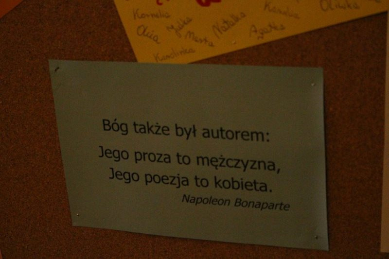 Relacja z przyjemnego świętowania 8 marca we wszystkich szkołach...czyli Panowie się bardzo starali, by uprzyjemnić Dzień Kobiet Paniom
