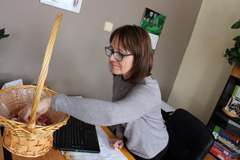 Relacja z przyjemnego świętowania 8 marca we wszystkich szkołach...czyli Panowie się bardzo starali, by uprzyjemnić Dzień Kobiet Paniom