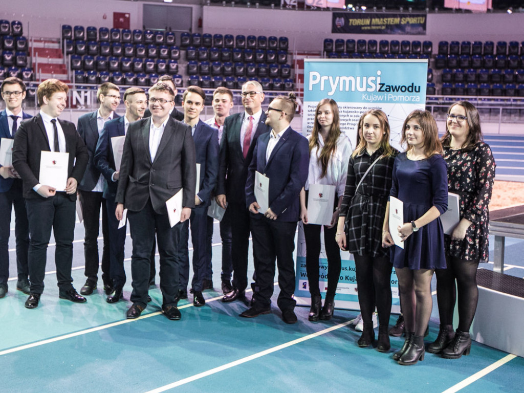 Wręczenie stypendiów przez Marszałka Piotra Całbeckiego: ?Prymusi Zawodu Kujaw i Pomorza?