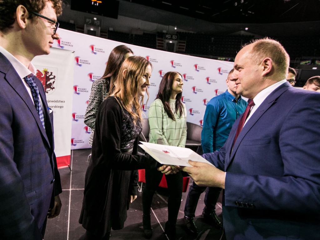 Wręczenie stypendiów przez Marszałka Piotra Całbeckiego: ?Prymusi Zawodu Kujaw i Pomorza?