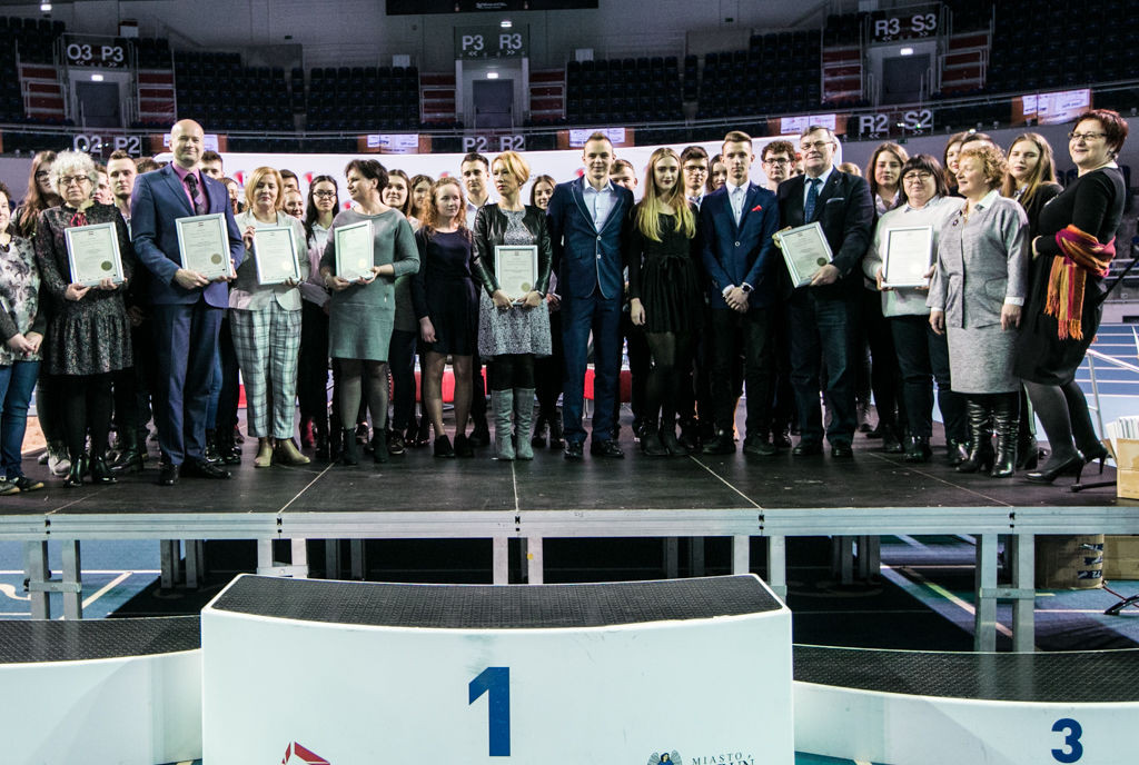 Wręczenie stypendiów przez Marszałka Piotra Całbeckiego: ?Prymusi Zawodu Kujaw i Pomorza?