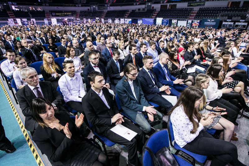Wręczenie stypendiów przez Marszałka Piotra Całbeckiego: ?Prymusi Zawodu Kujaw i Pomorza?