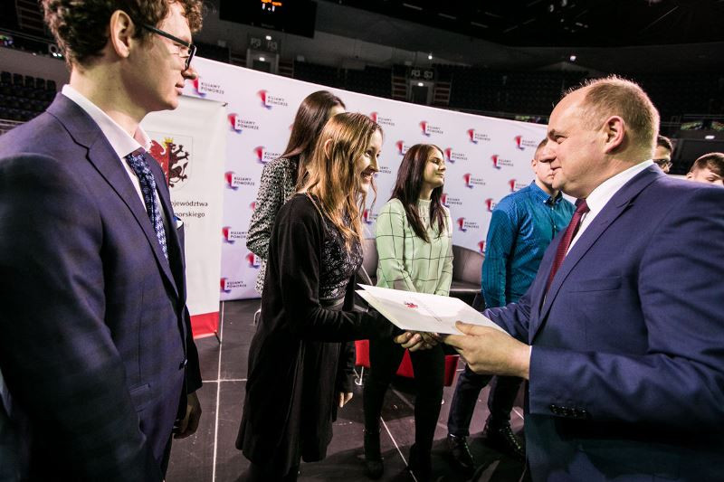 Wręczenie stypendiów przez Marszałka Piotra Całbeckiego: ?Prymusi Zawodu Kujaw i Pomorza?